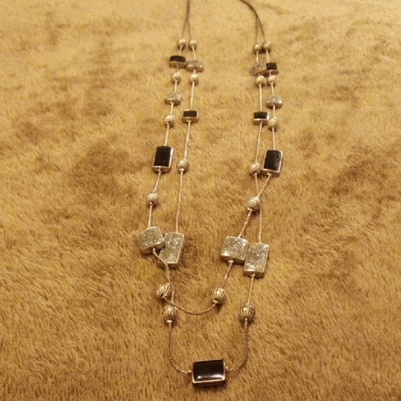 Chic Multi-Layer Black and Silver Necklace - Picture 2 of 4